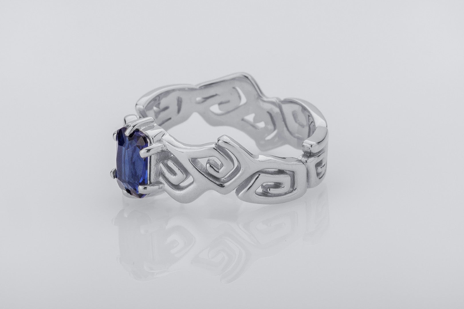 Sea Foam Ring with Blue Gem, 925 Silver