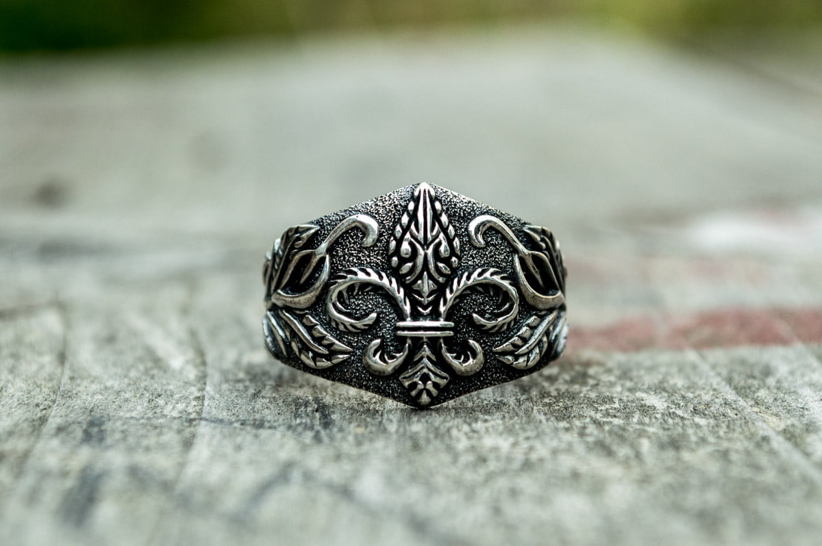 Ring with Heraldic Lilia Sterling Silver Handcrafted Jewelry