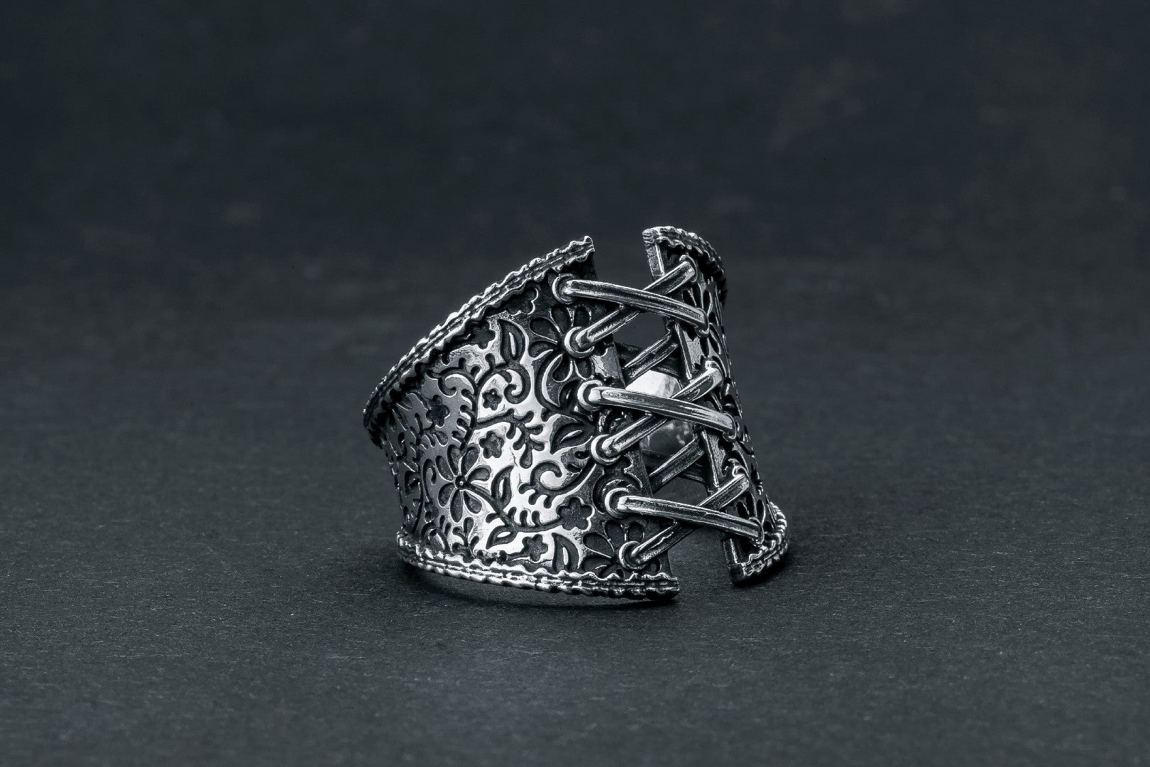 Kinky Corset Ring, 925 Silver - vikingworkshop