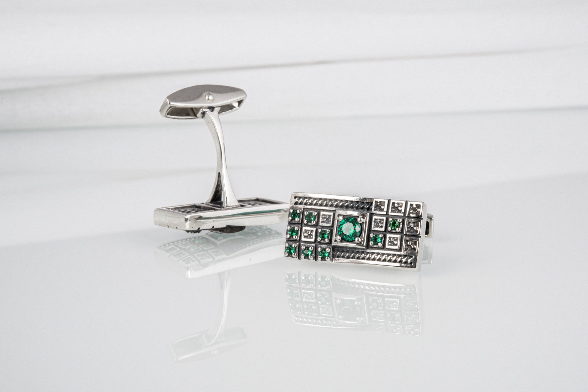 Unique handcrafted cufflinks with green gems and square ornament 925 silver fashion jewelry - vikingworkshop