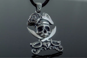 Jolly Roger Pendant Handmade Starling Silver Jewelry - vikingworkshop