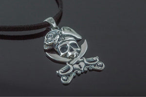 Jolly Roger Pendant Handmade Starling Silver Jewelry - vikingworkshop