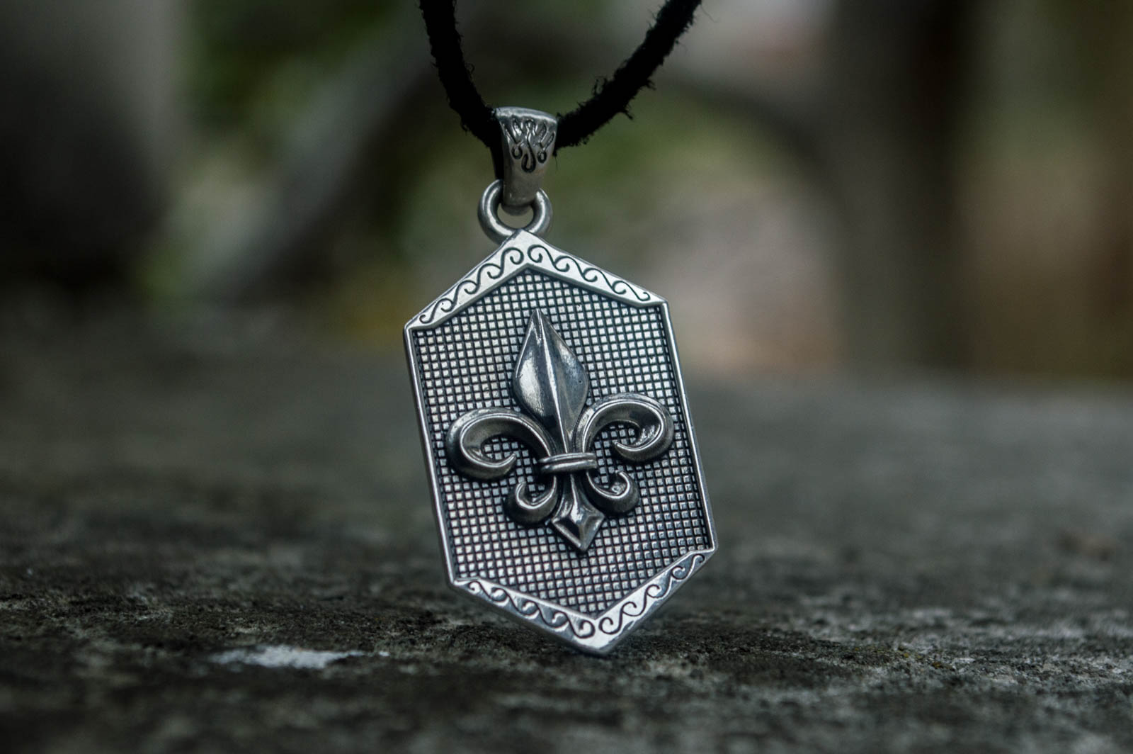 Unique Handcrafted Pendant with Geraldic lilia Sterling Silver Viking Jewelry - vikingworkshop