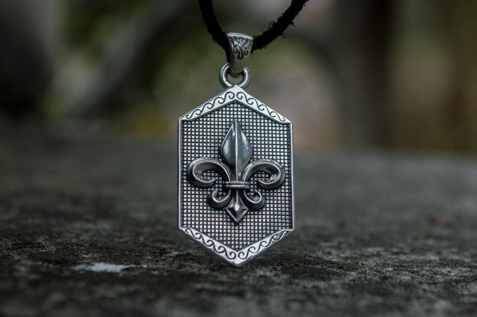 Unique Handcrafted Pendant with Geraldic lilia Sterling Silver Viking Jewelry - vikingworkshop