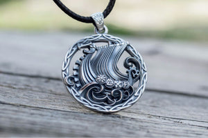 Drakkar Pendant Sterling Silver Handmade Jewelry - vikingworkshop