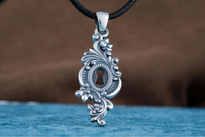 Keyhole Pendant with Leaves Ornament Sterling Silver Jewelry - vikingworkshop