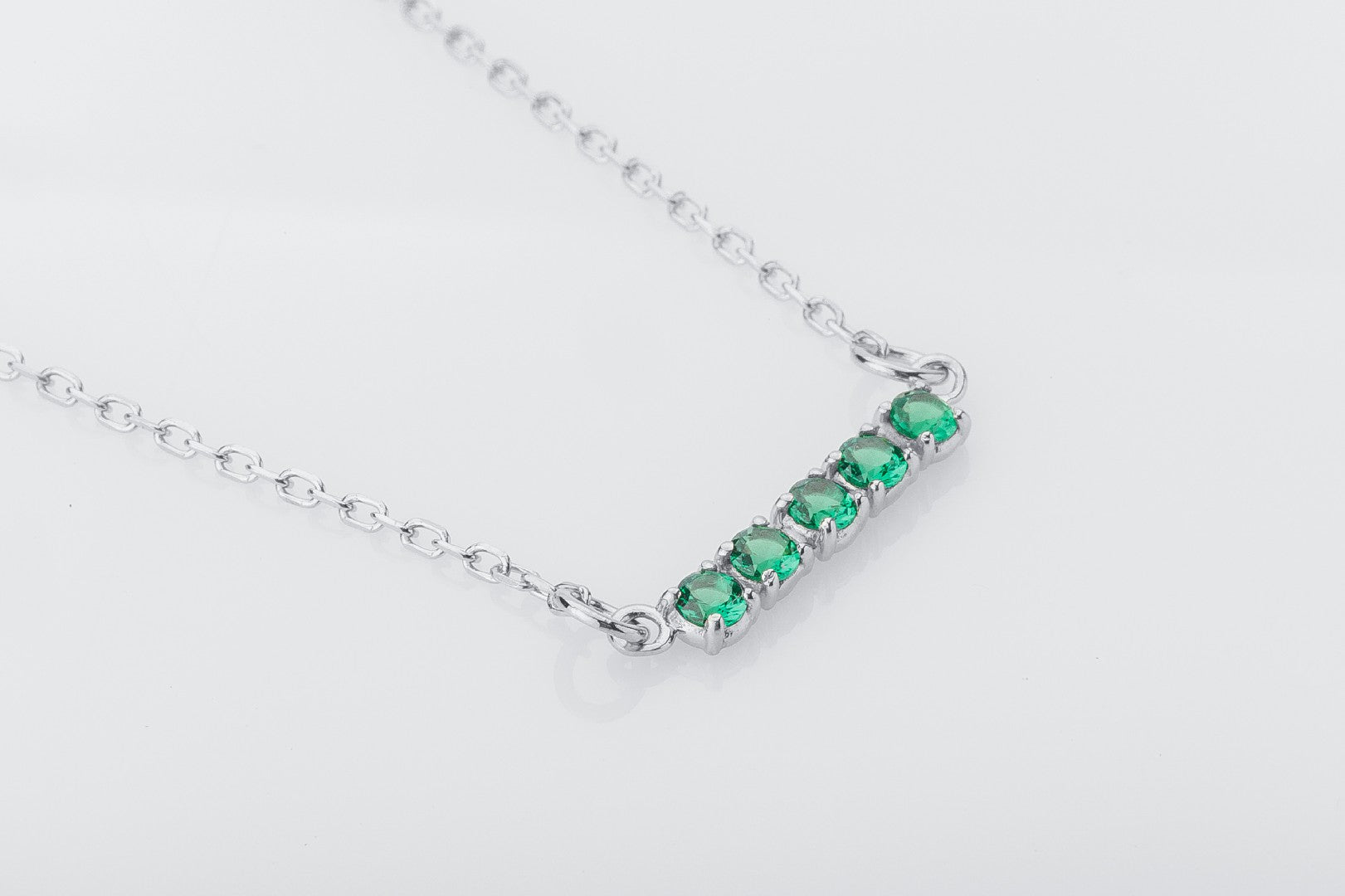 Minimalistic Necklace with Green Gems, 925 Silver - vikingworkshop