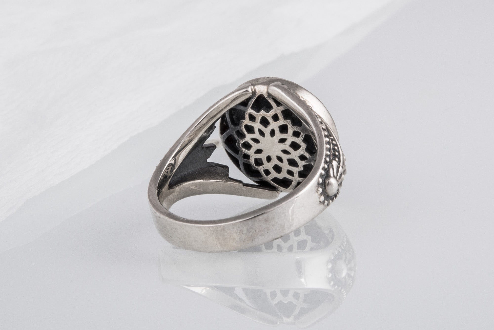 Sterling Silver Udjat Symbol Ring with Pyramid, Handmade Egyptian Jewelry - vikingworkshop