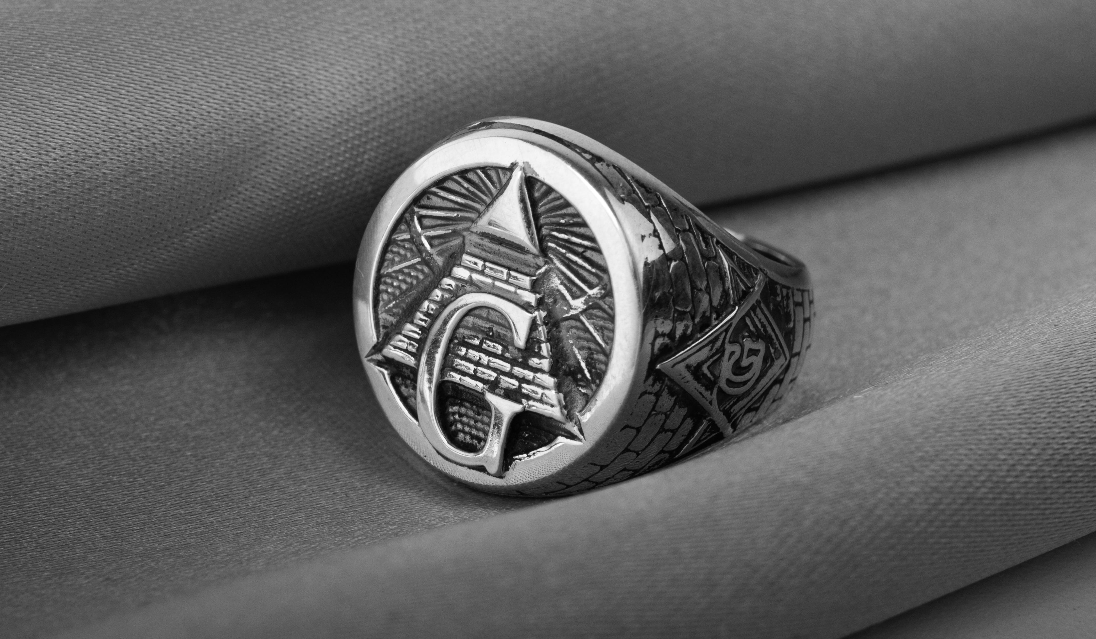 925 Silver Masonic Ring with G symbol and Bricks, unique handmade jewelry - vikingworkshop