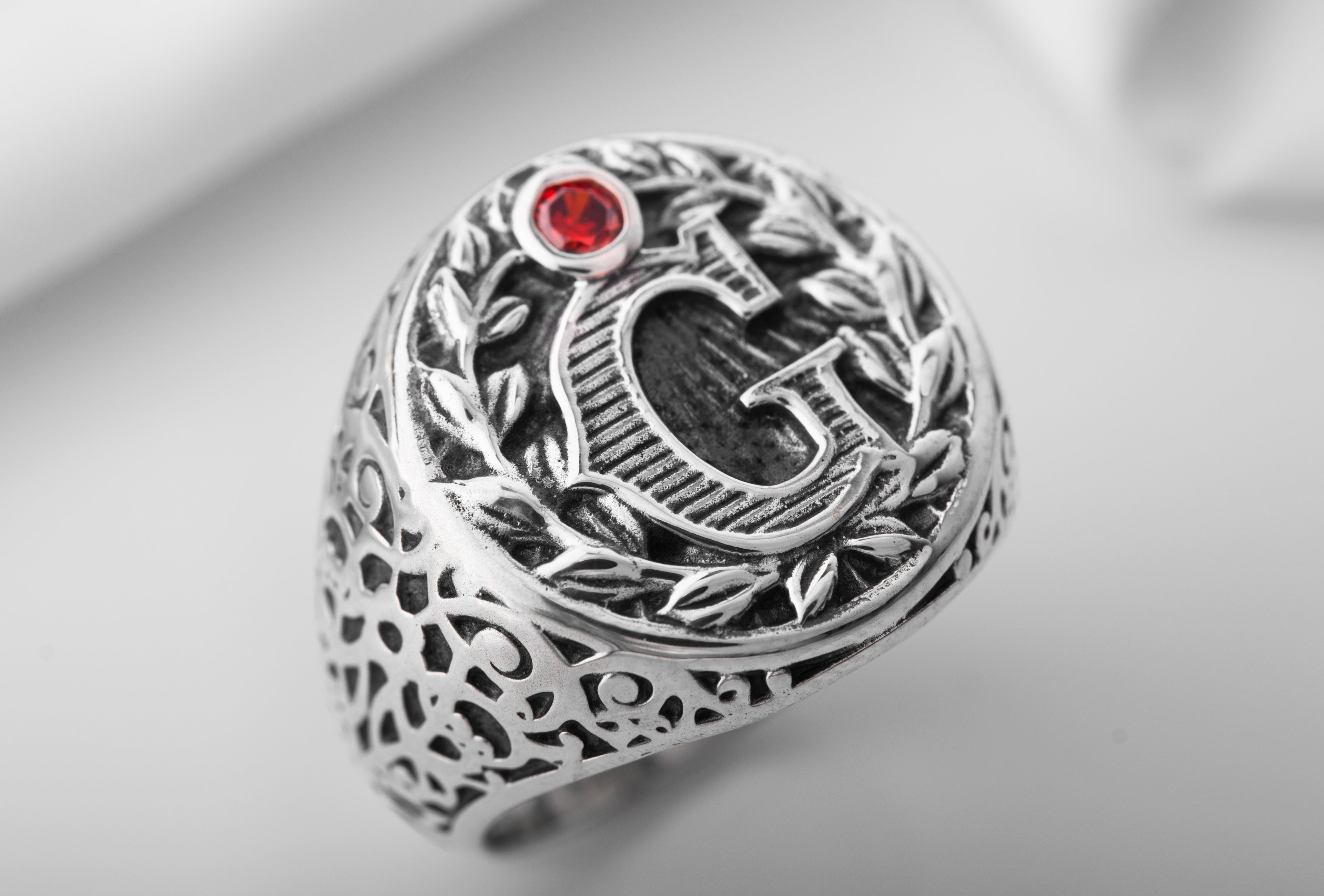 925 Silver Masonic Ring with G symbol and Leaves and Red Gem, unique jewelry - vikingworkshop