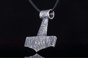 Thor's Hammer Pendant Sterling Silver Mjolnir Wooden Style - vikingworkshop