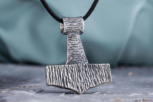 Thor's Hammer Pendant Sterling Silver Mjolnir Wooden Style - vikingworkshop