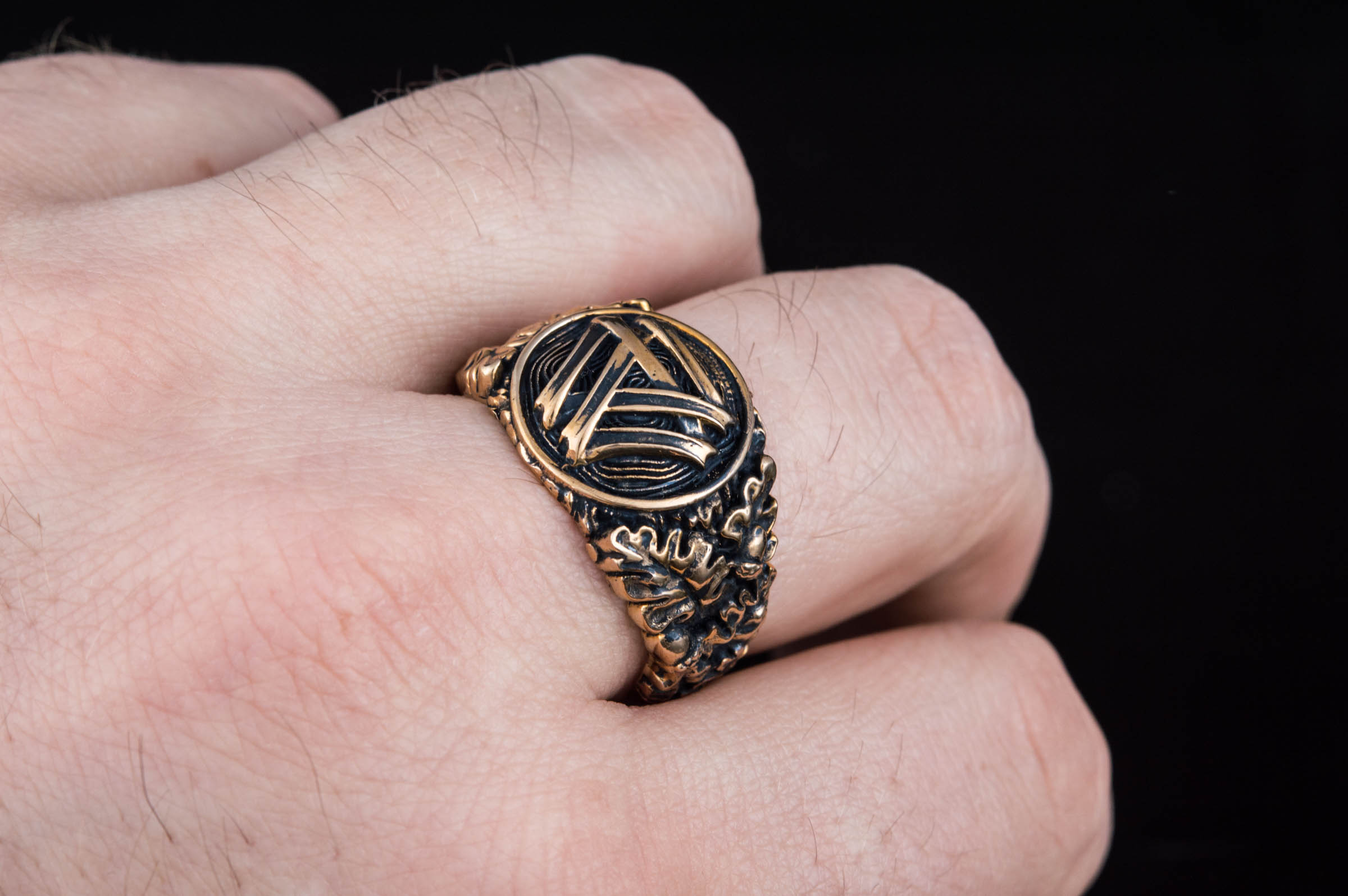 Valknut Symbol with Oak Leaves and Acorns Bronze Norse Ring - vikingworkshop