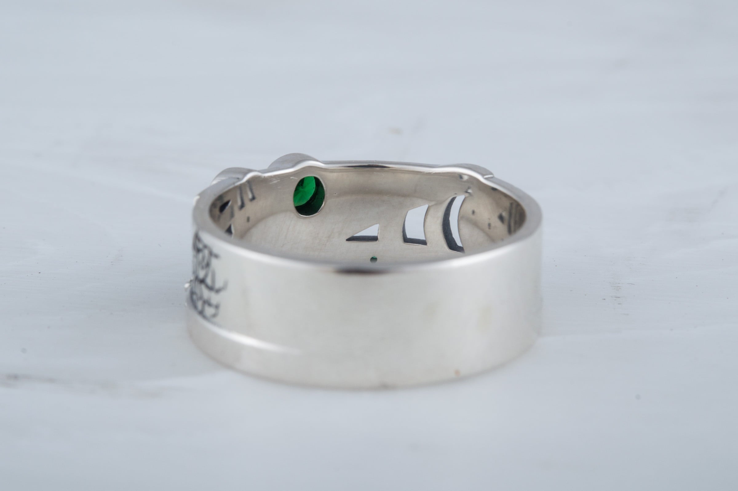 Ring with Green CZ Sterling Silver Fashion Jewelry - vikingworkshop