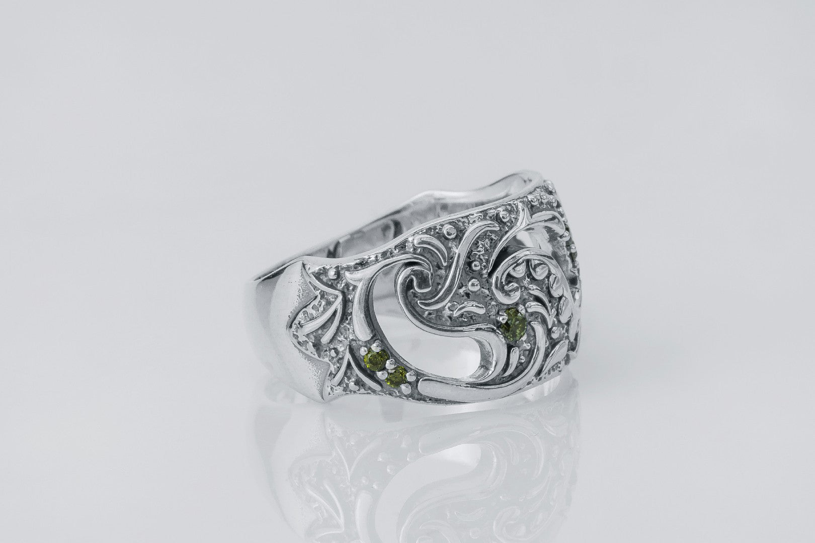 Leaves with Gems Ring, 925 Silver - vikingworkshop