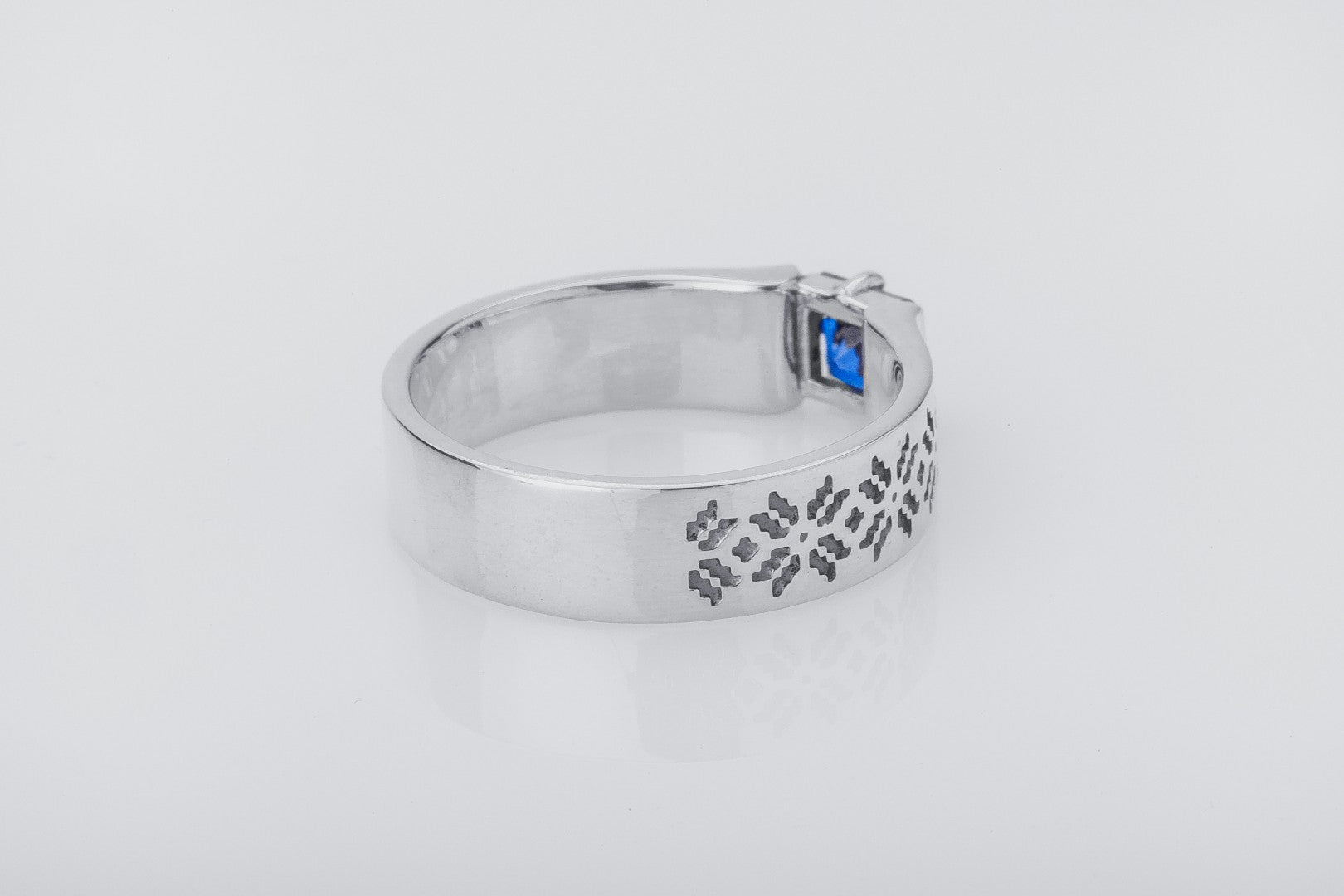 Ukrainian Ornament Ring wih Gem, 925 silver - vikingworkshop