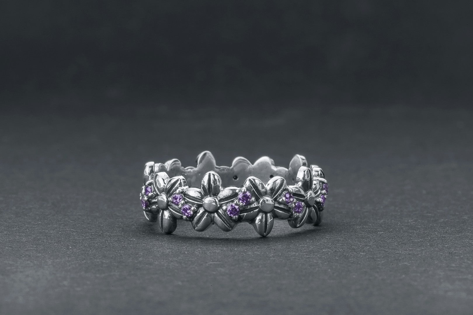 Flower Ring with Gems - vikingworkshop