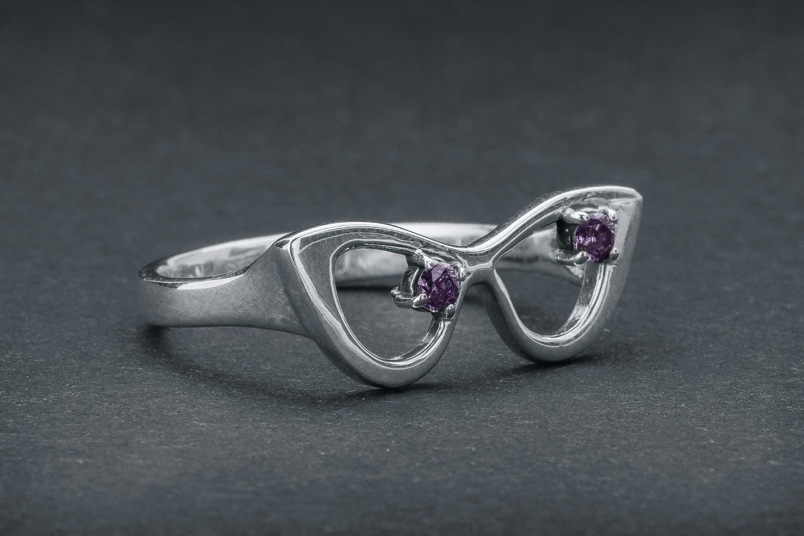 Unique Sunglasses Ring with Purple Gems - vikingworkshop