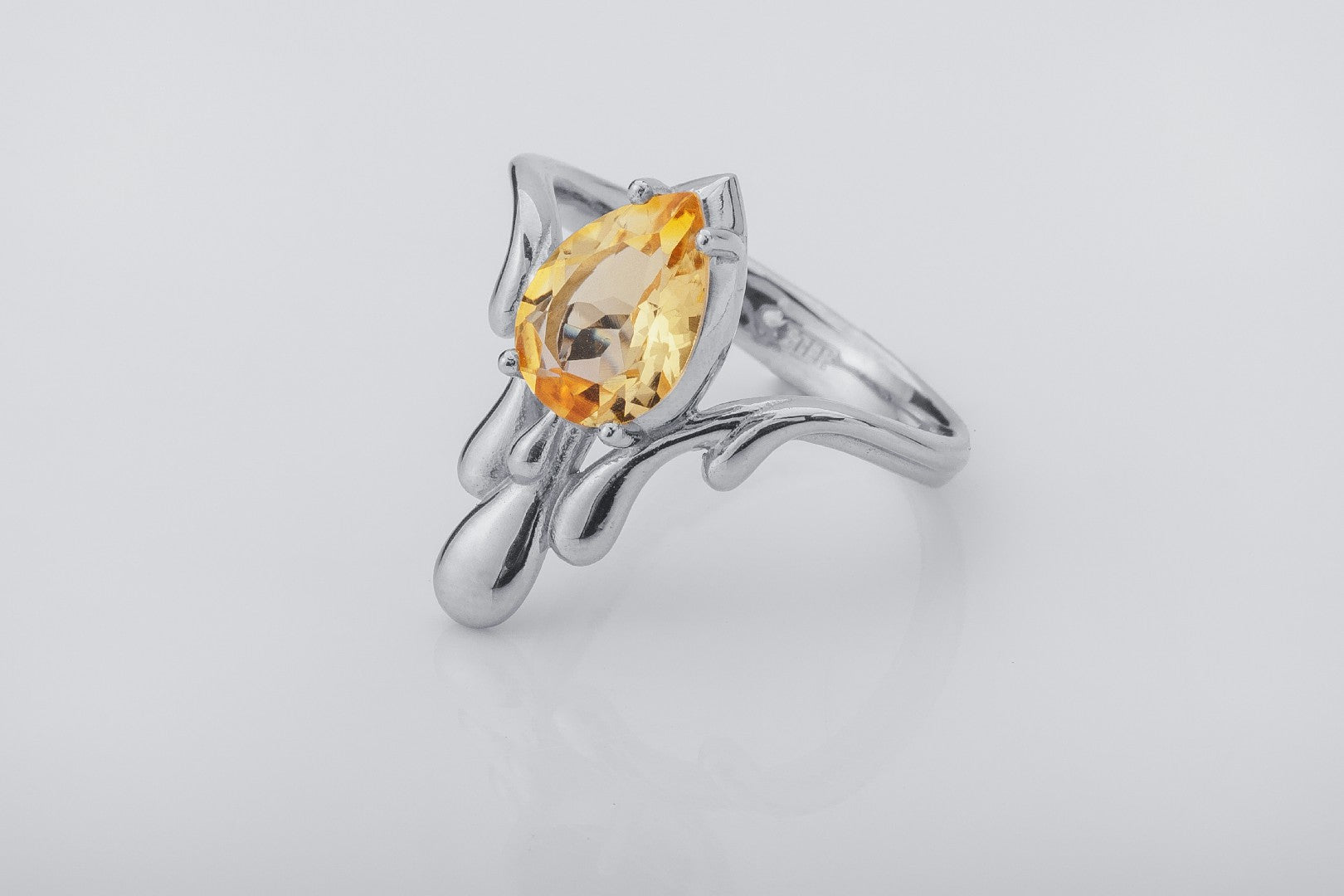 Candle Light Ring with Citrine, Rhodium plated 925 silver - vikingworkshop