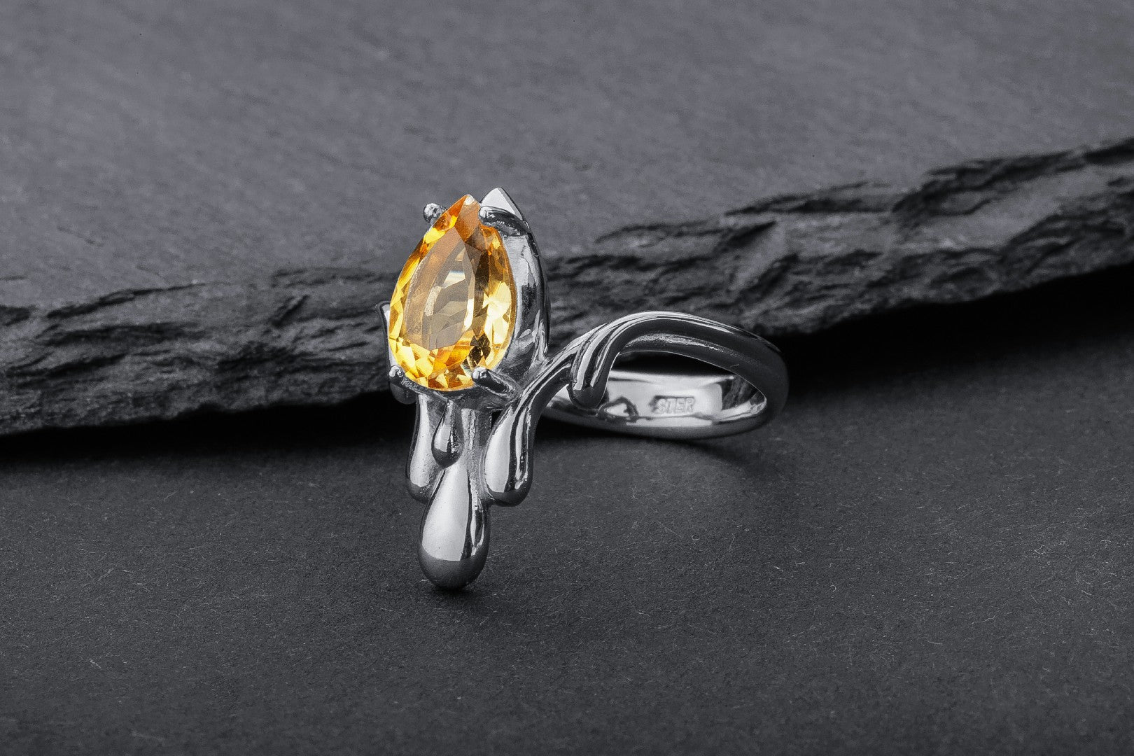 Candle Light Ring with Citrine, Rhodium plated 925 silver - vikingworkshop