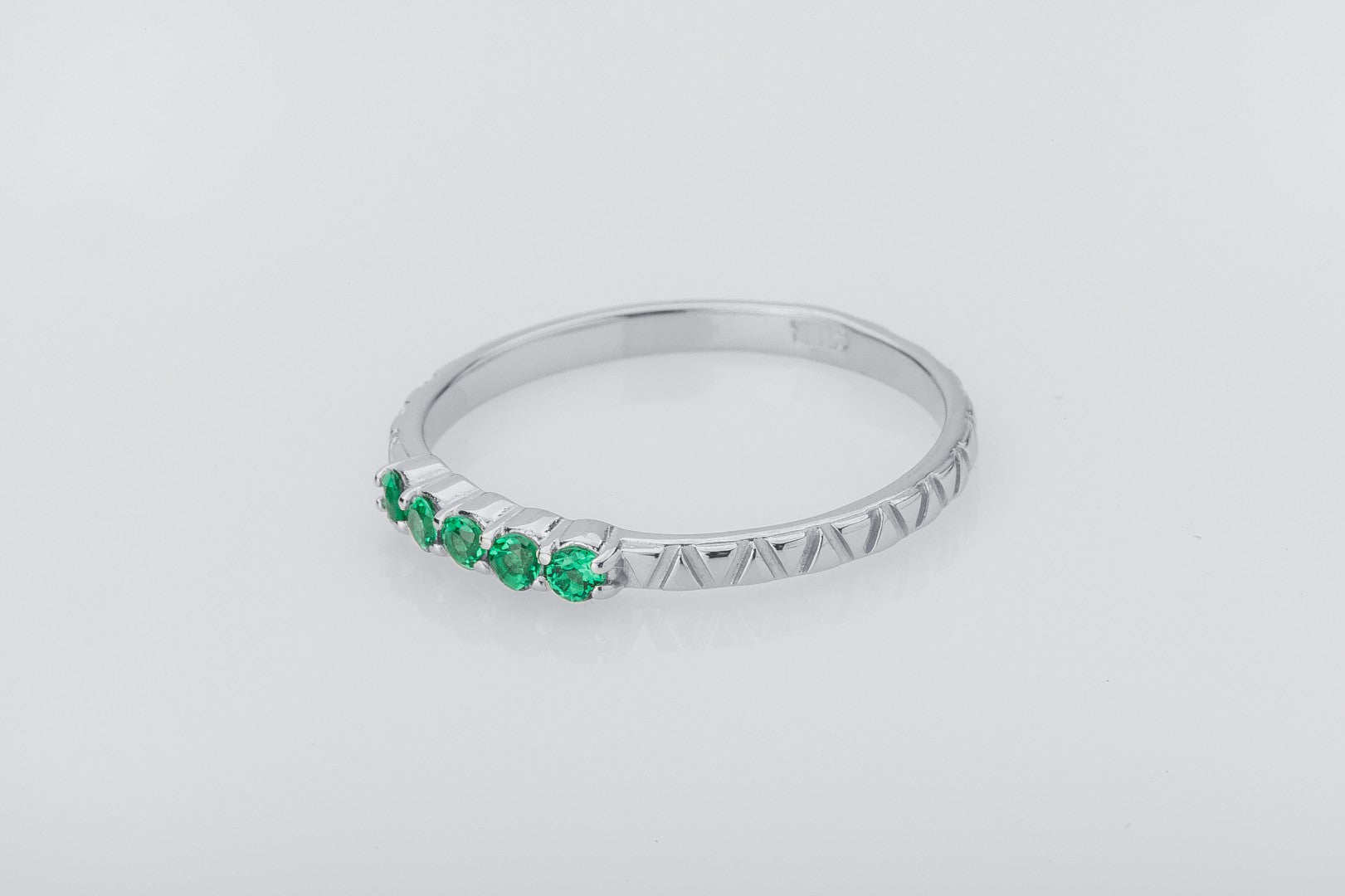 Small Minimalism Band with Green Gems - vikingworkshop