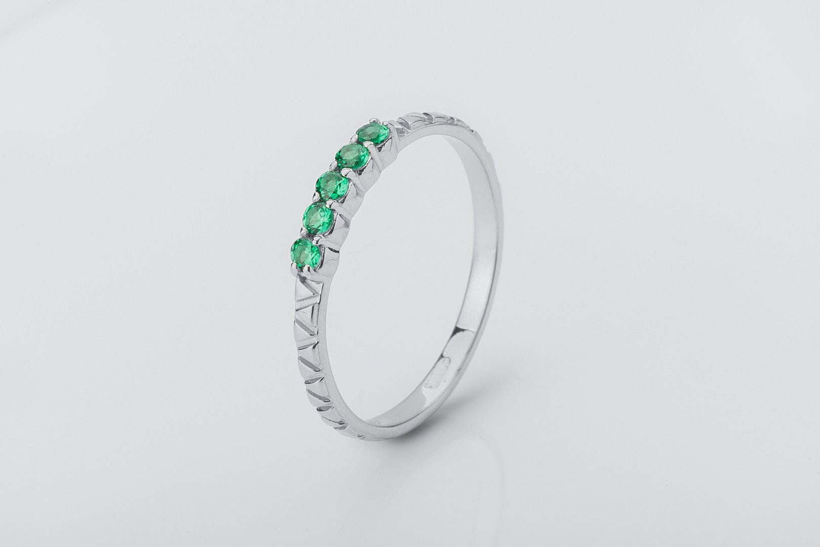 Small Minimalism Band with Green Gems - vikingworkshop