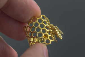 14K Gold Honeycomb with Bee Ring Handmade Jewelry - vikingworkshop