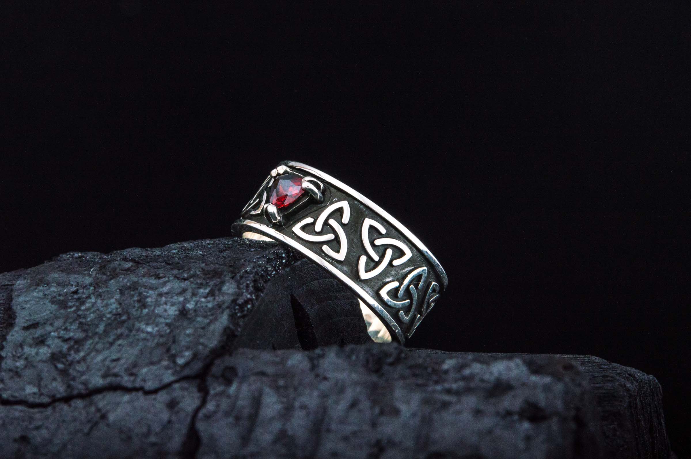 Triquetra Symbol Ring with Red Cubic Zirconia Sterling Silver Celtic Jewelry - vikingworkshop