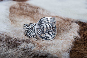 Drakkar Symbol with Wolf Ornament Ring Sterling Silver Unique Jewelry - vikingworkshop