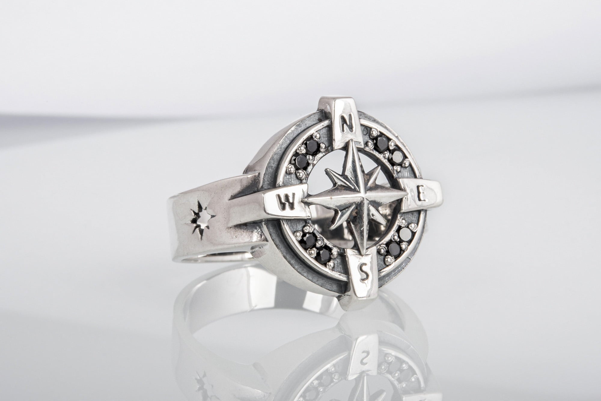 Compass Symbol Ring with Black Gem Sterling Silver Unique Jewelry - vikingworkshop