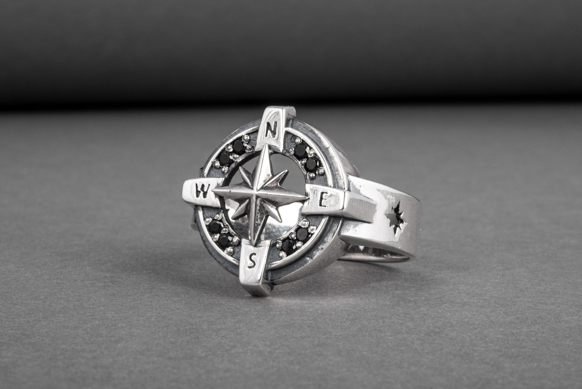 Compass Symbol Ring with Black Gem Sterling Silver Unique Jewelry - vikingworkshop