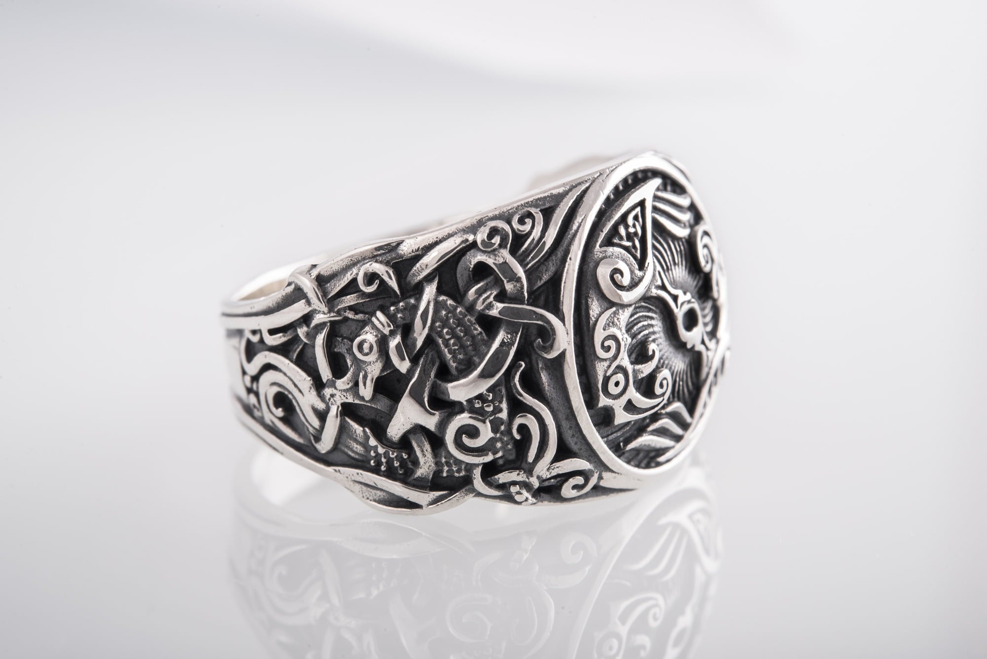 Raven Ring with Mammen Ornament Sterling Silver Viking Jewelry - vikingworkshop