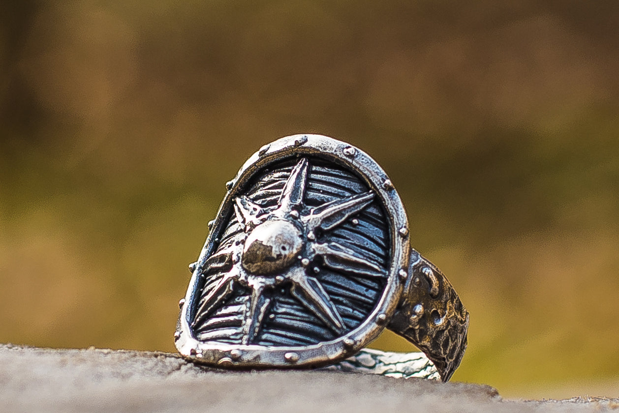 925 Silver Shield Ring, Unique Viking Jewelry - vikingworkshop