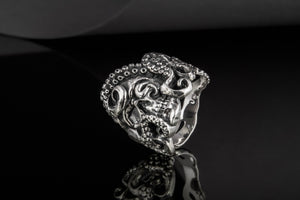 Kraken with Skull Unique Animal Sterling Silver Ring Handcrafted Unique Jewelry - vikingworkshop