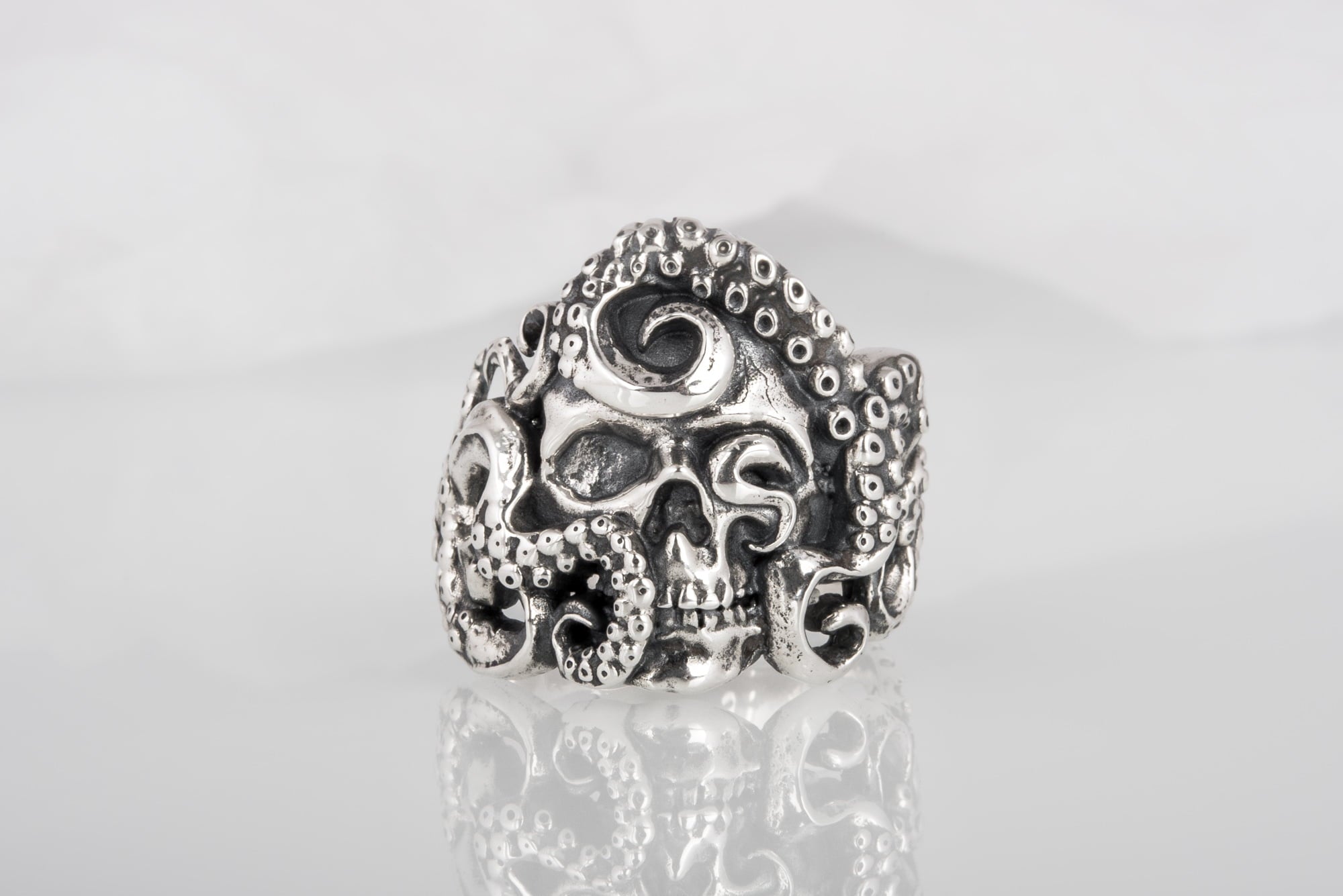 Kraken with Skull Unique Animal Sterling Silver Ring Handcrafted Unique Jewelry - vikingworkshop