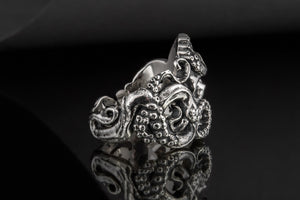 Kraken with Skull Unique Animal Sterling Silver Ring Handcrafted Unique Jewelry - vikingworkshop