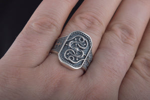 Ring with Steering Wheel Sterling Silver Handcrafted Jewelry - vikingworkshop