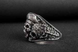 Pirate Skull Ring Sterling Silver Unique Handmade Jewelry - vikingworkshop