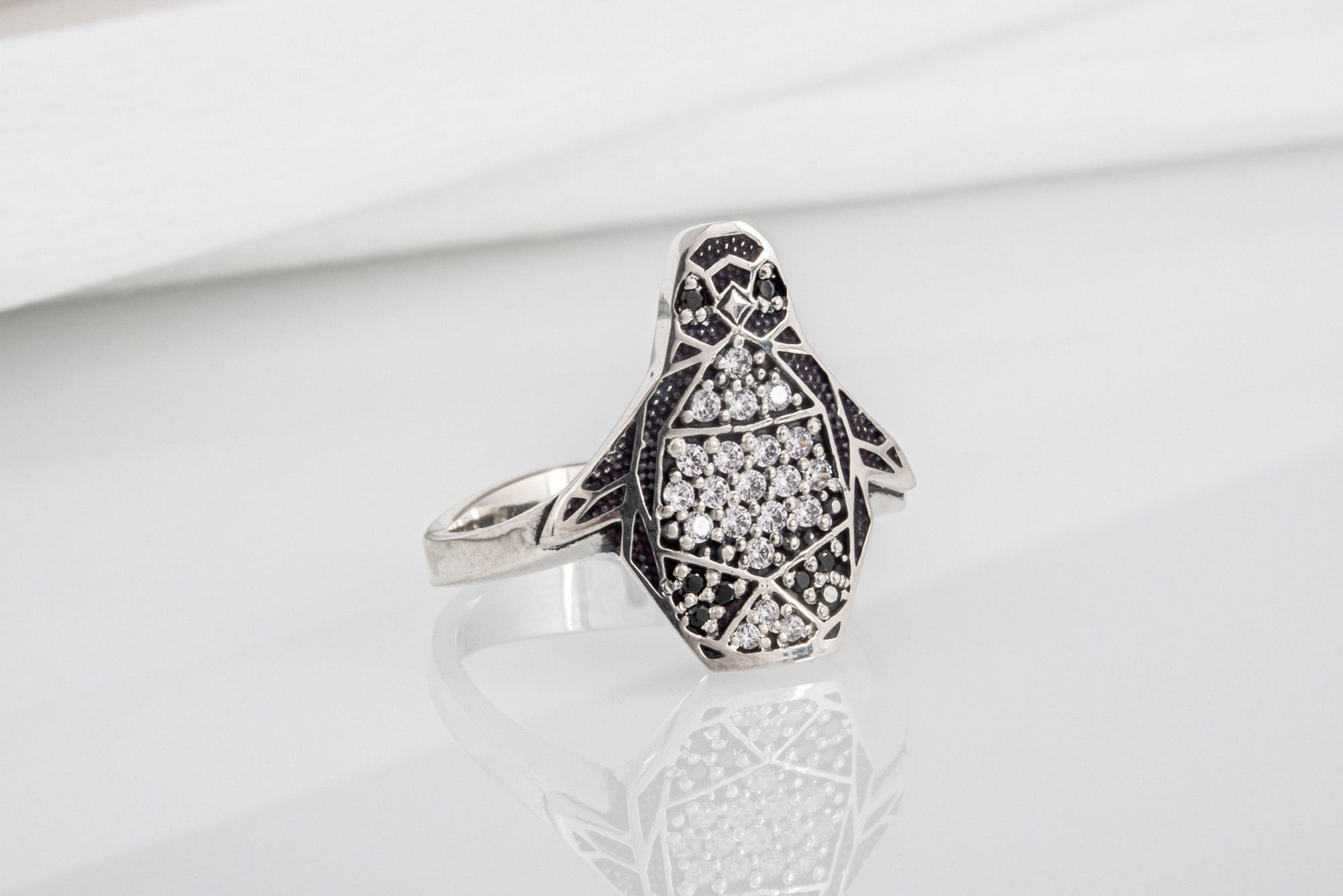 Handcrafted 925 silver Pinguin ring with clear gems, unique animal fashion jewelry
