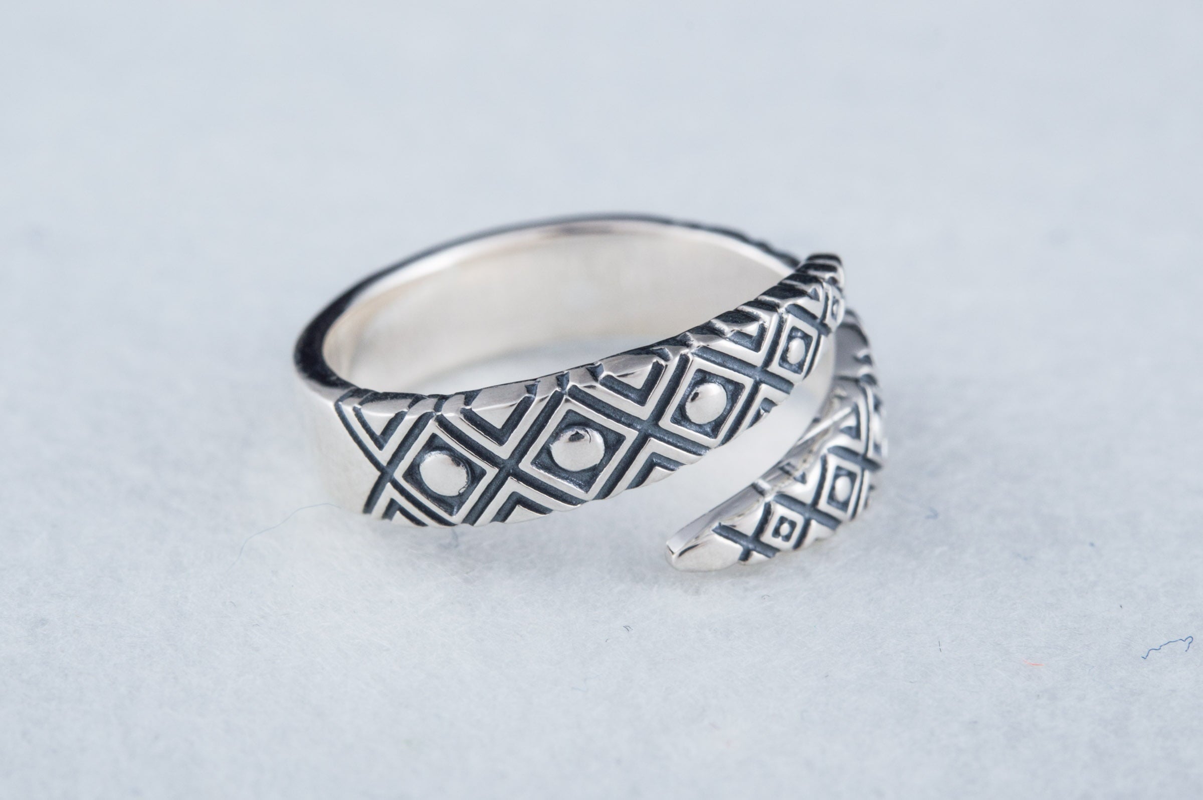 Snake Style Ring with Geometry Ornament Sterling Silver Jewelry - vikingworkshop