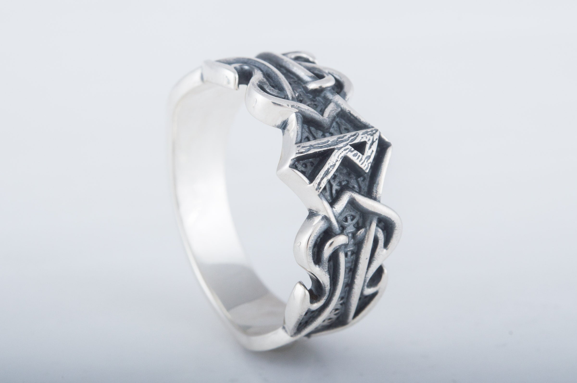 Ring with Raido Rune and Norse Ornament Sterling Silver Viking Jewelry - vikingworkshop