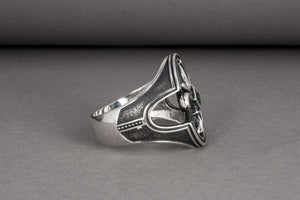 925 Silver fashion Ring with Fleur-de-lis, the Heraldic lily and Green Gem, Unique Handmade Jewelry - vikingworkshop