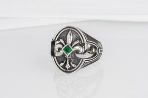 925 Silver fashion Ring with Fleur-de-lis, the Heraldic lily and Green Gem, Unique Handmade Jewelry - vikingworkshop