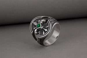 925 Silver fashion Ring with Fleur-de-lis, the Heraldic lily and Green Gem, Unique Handmade Jewelry - vikingworkshop