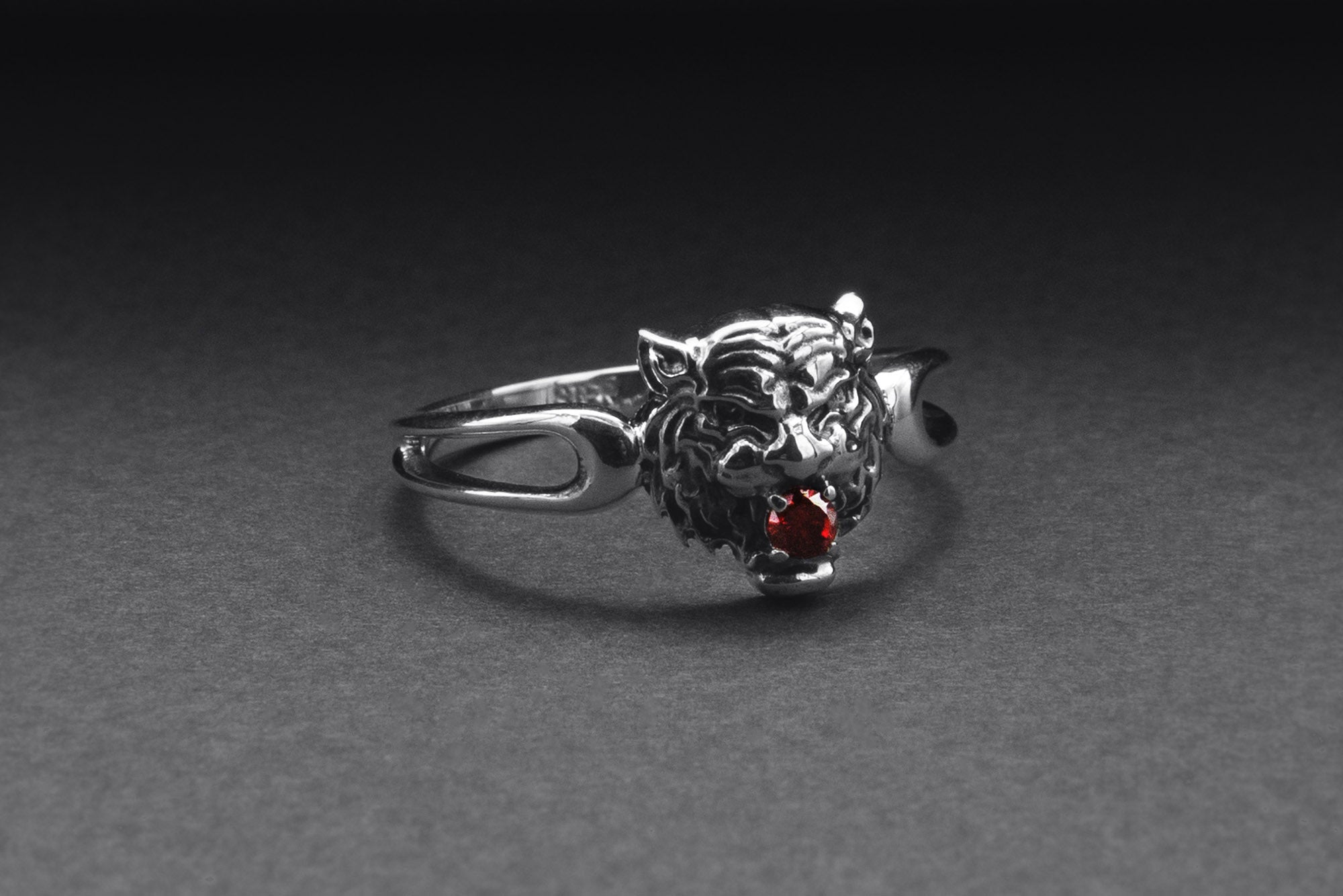 925 Silver Tiger Ring with Red Gem, Handmade Animal Jewelry - vikingworkshop