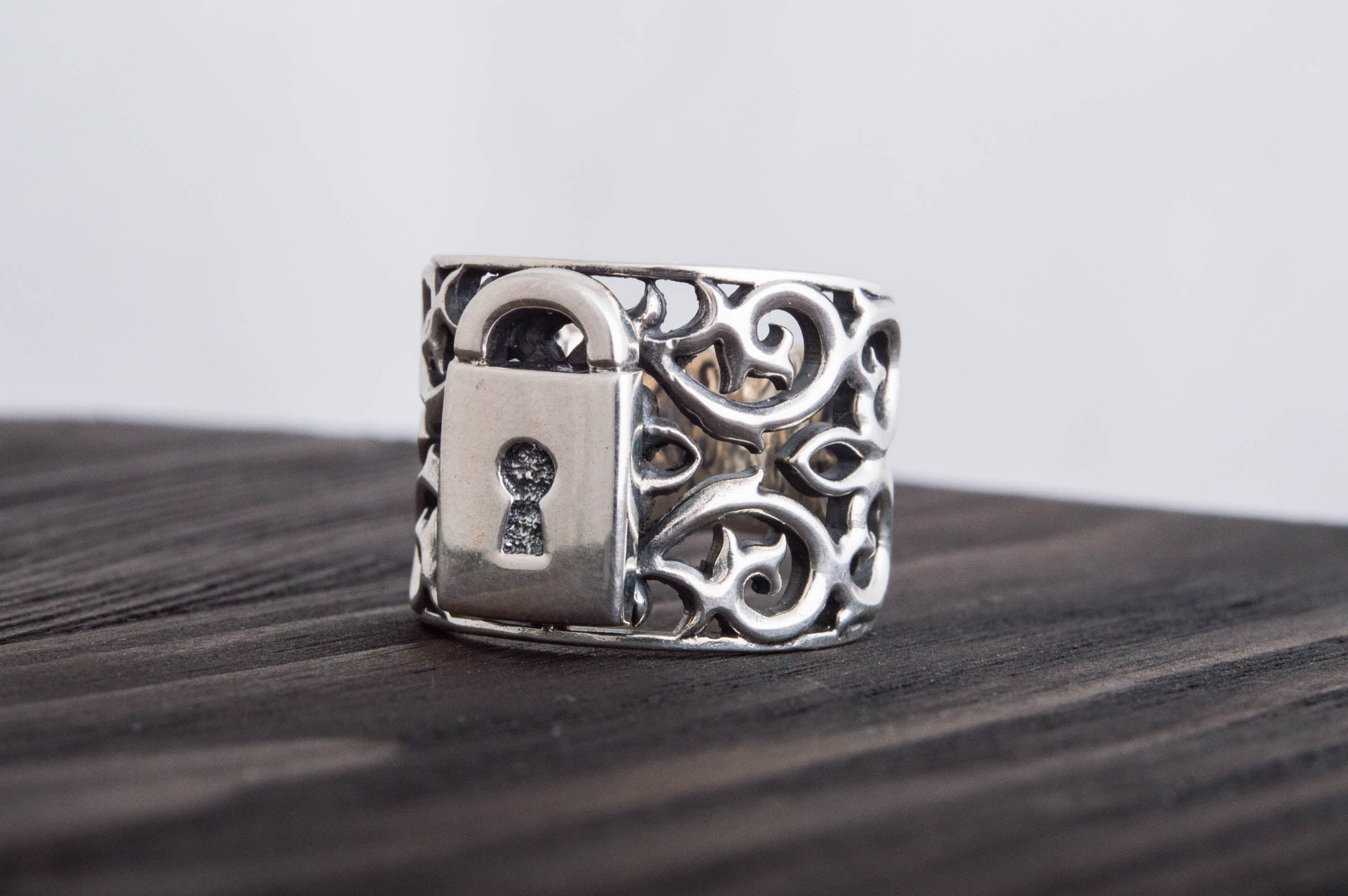 Fashion lock ring with Ornament Sterling Silver Jewelry - vikingworkshop