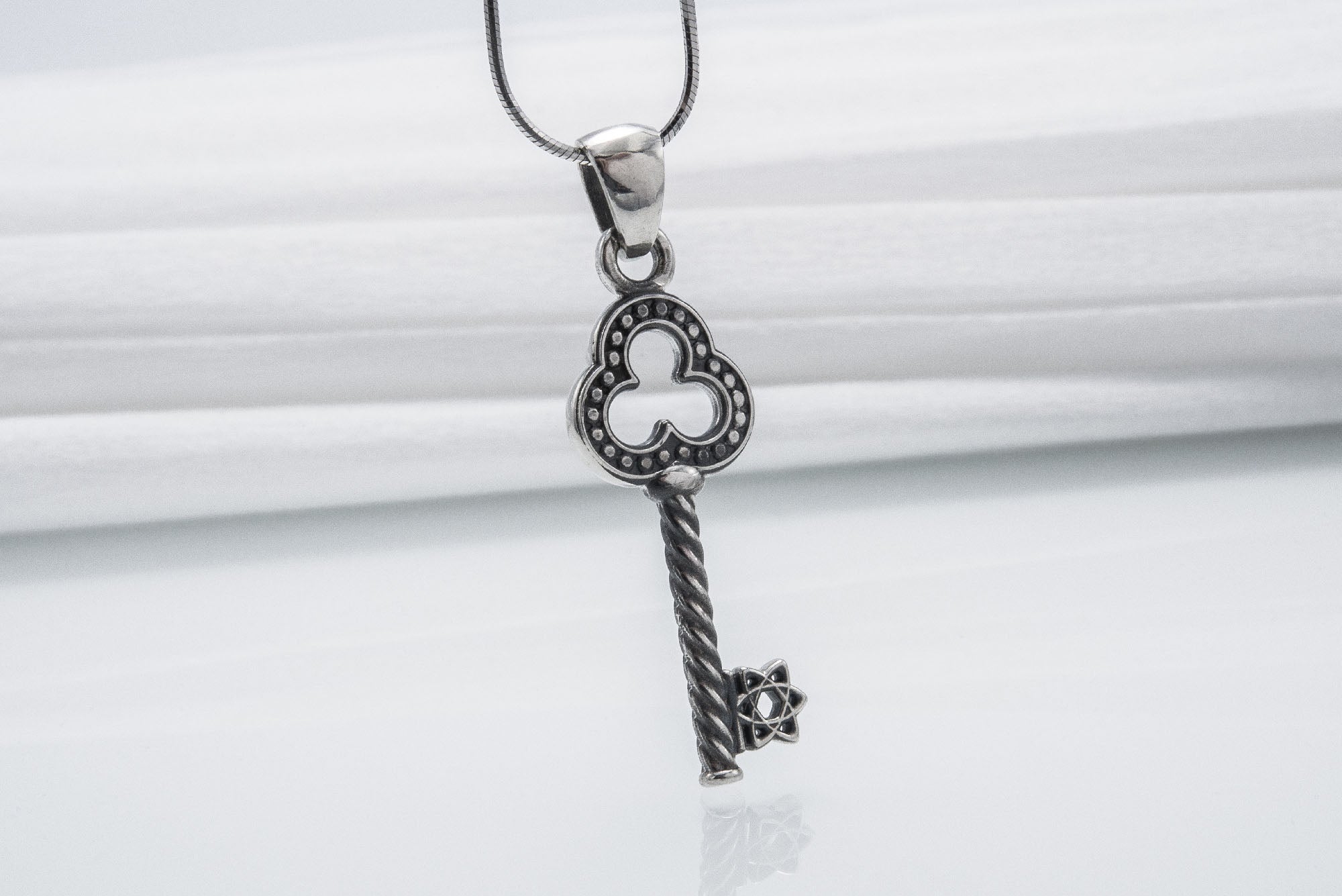 925 Silver Key Pendant With Celtic Knot Star, Handmade Jewelry - vikingworkshop