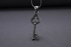 925 Silver Key Pendant With Celtic Knot Star, Handmade Jewelry - vikingworkshop