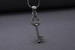 925 Silver Key Pendant With Celtic Knot Star, Handmade Jewelry - vikingworkshop