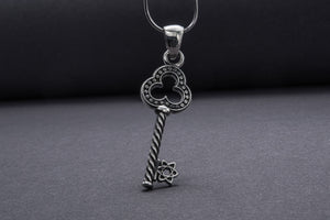 925 Silver Key Pendant With Celtic Knot Star, Handmade Jewelry - vikingworkshop